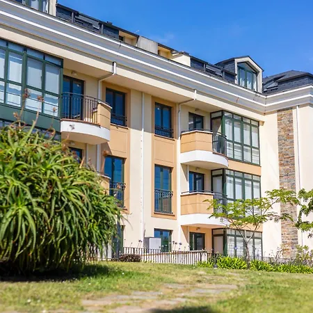 Appartement In Barreiros - Pool - 5 Min